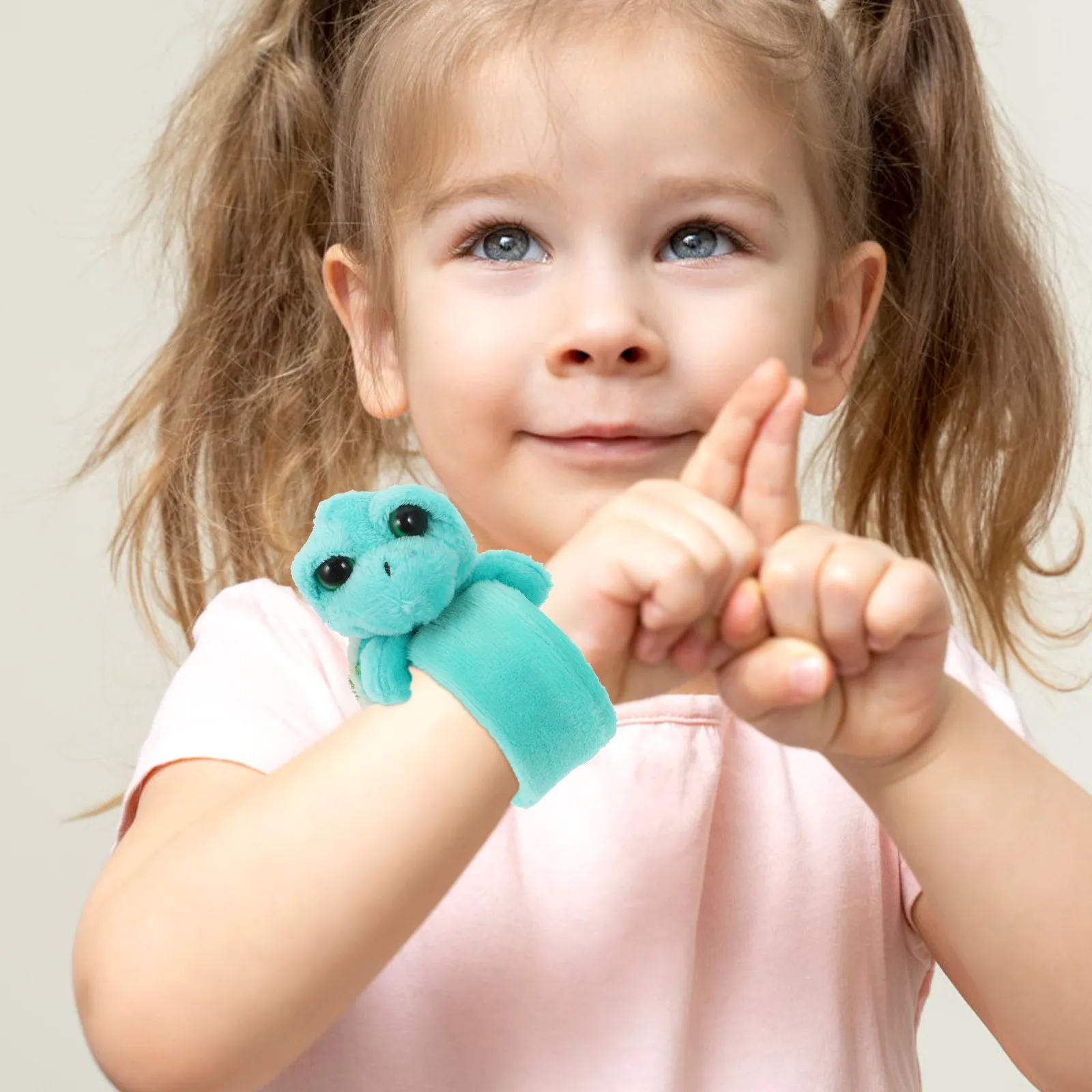 

2Pcs Stuffed Animal Slap Bracelet Soft Turtle Snap Wristband Party Favor Cartoon Animal Theme Wrist Decor Fun Slap Bands