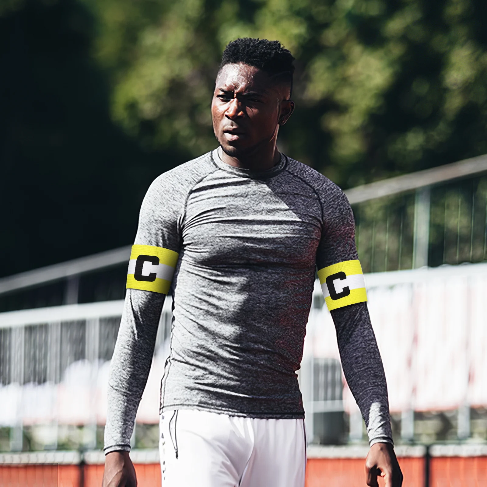 2Pcs Captain Armbands for Soccer Players Elastic Highly Visible Durable Soft Touch Quick to Wear One Hand Captain Armband