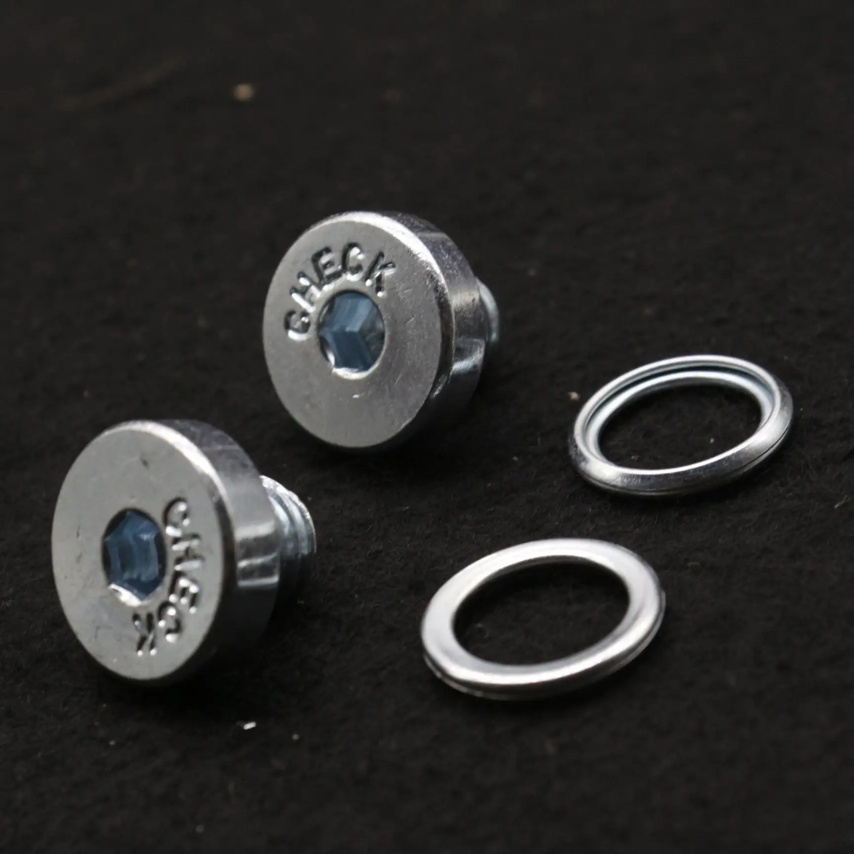 

2 Set Automatic Transaxle Drain Plug and Gasket For Lexus GS300 GS350 GS430 Toyota 4Runner Sequoia 90341-10021 35178-30010