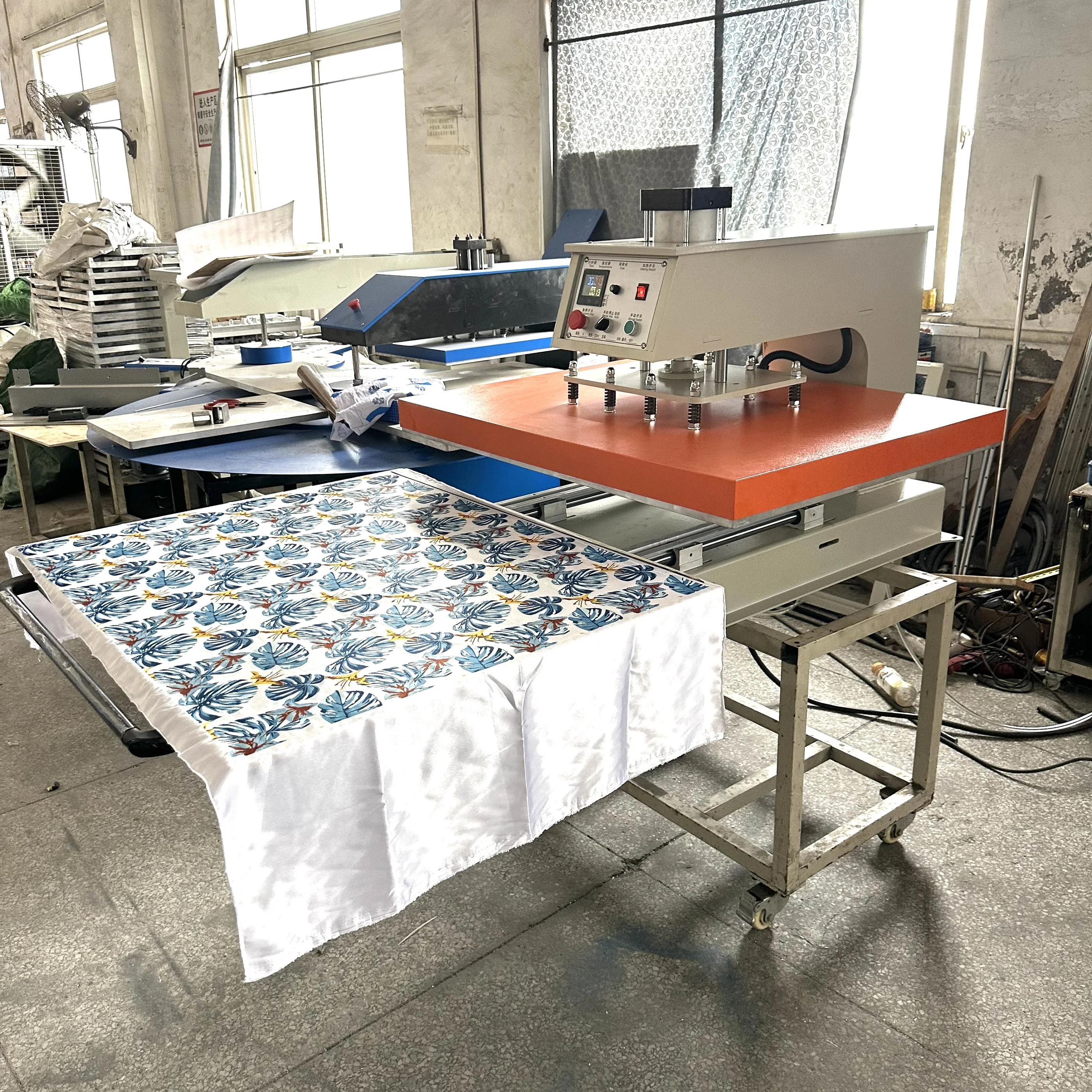 

Automatic Pneumatic Heat Press Machine 100x80cm Large Heat Transfer For Garment Use