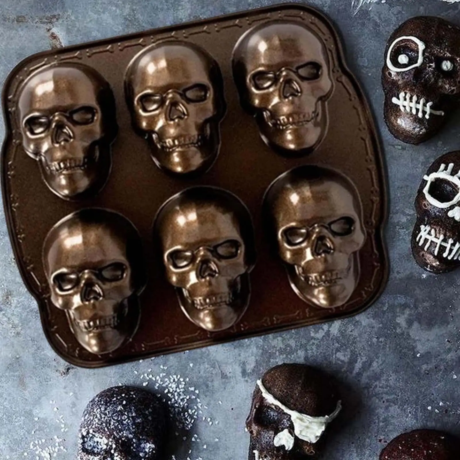Skull Cake Mold Golden Skull Tray Mold Aluminum Alloy 6 Cavities Creepy Muffin Moulds 3D Skull Cake Tray Kitchen Gadget for