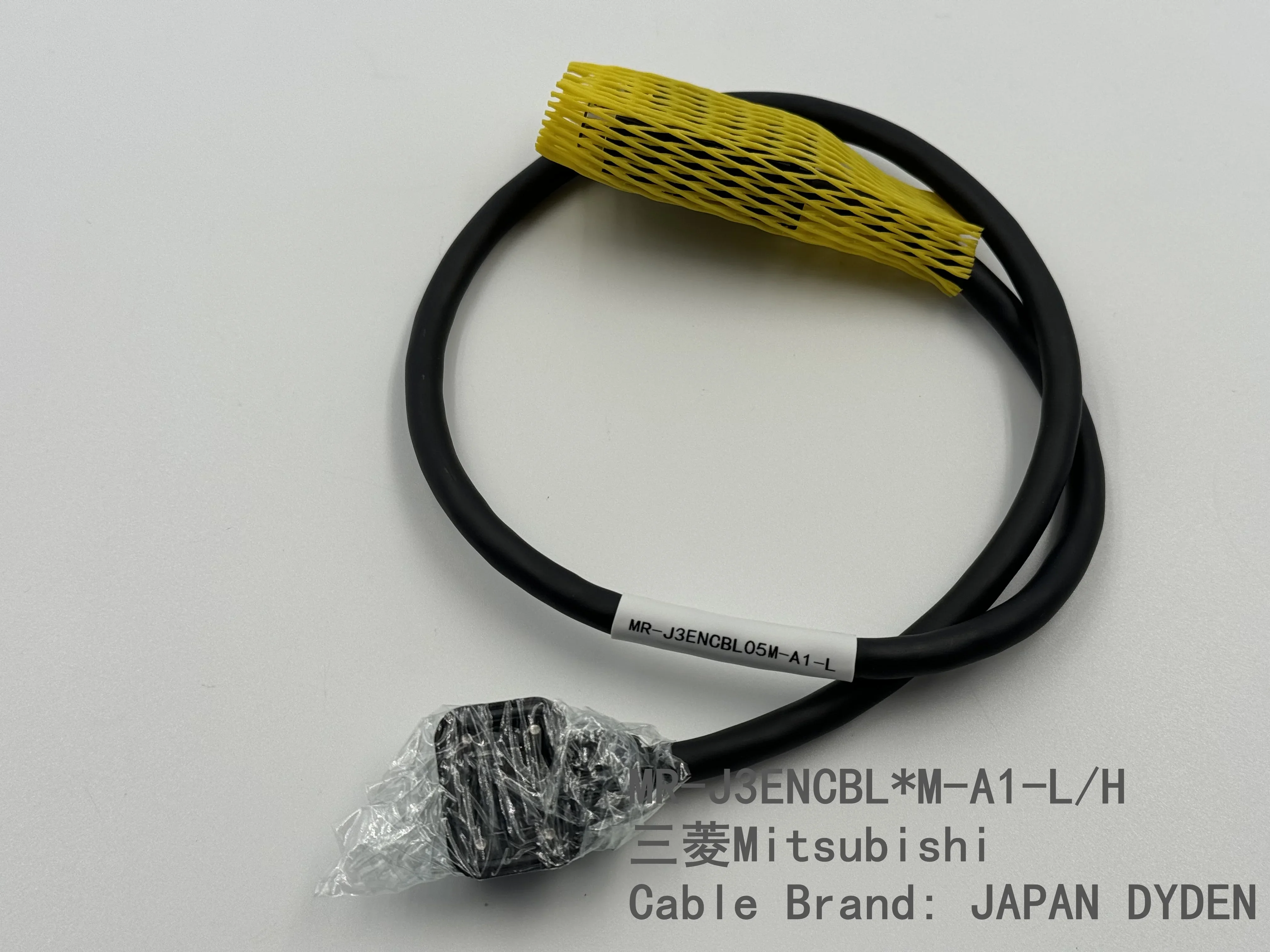 MR-J3ENCBL3M-A1-L/H litsubishi Electric J4/J3/JN Series Encoder Cable  Select from fixed cables and movable cables.