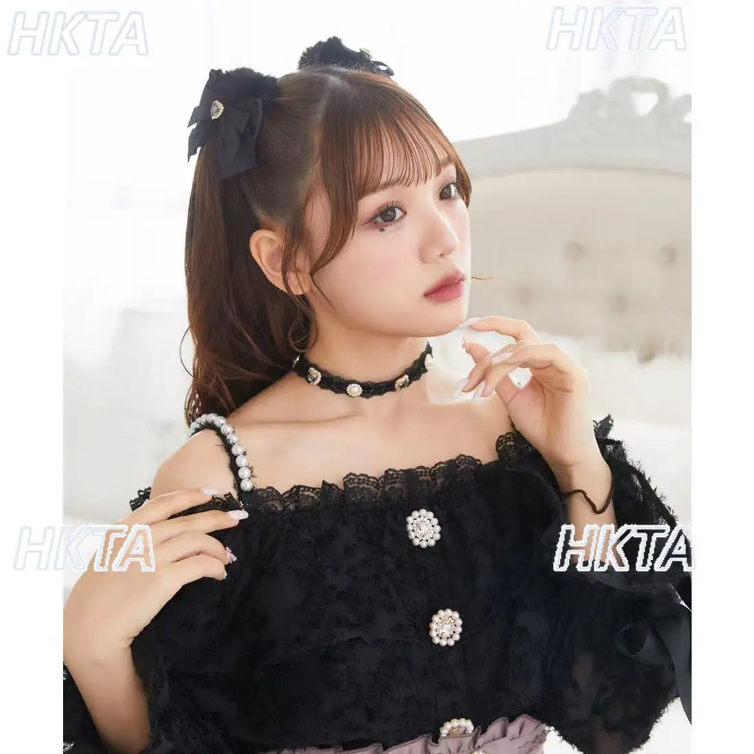 

Rojita Shirt Women Japanese Sexy Off-Shoulder Pearl Strap Long Sleeve Shirts Slim Fit Off-Shoulder Blouse Top New Autumn Blouses