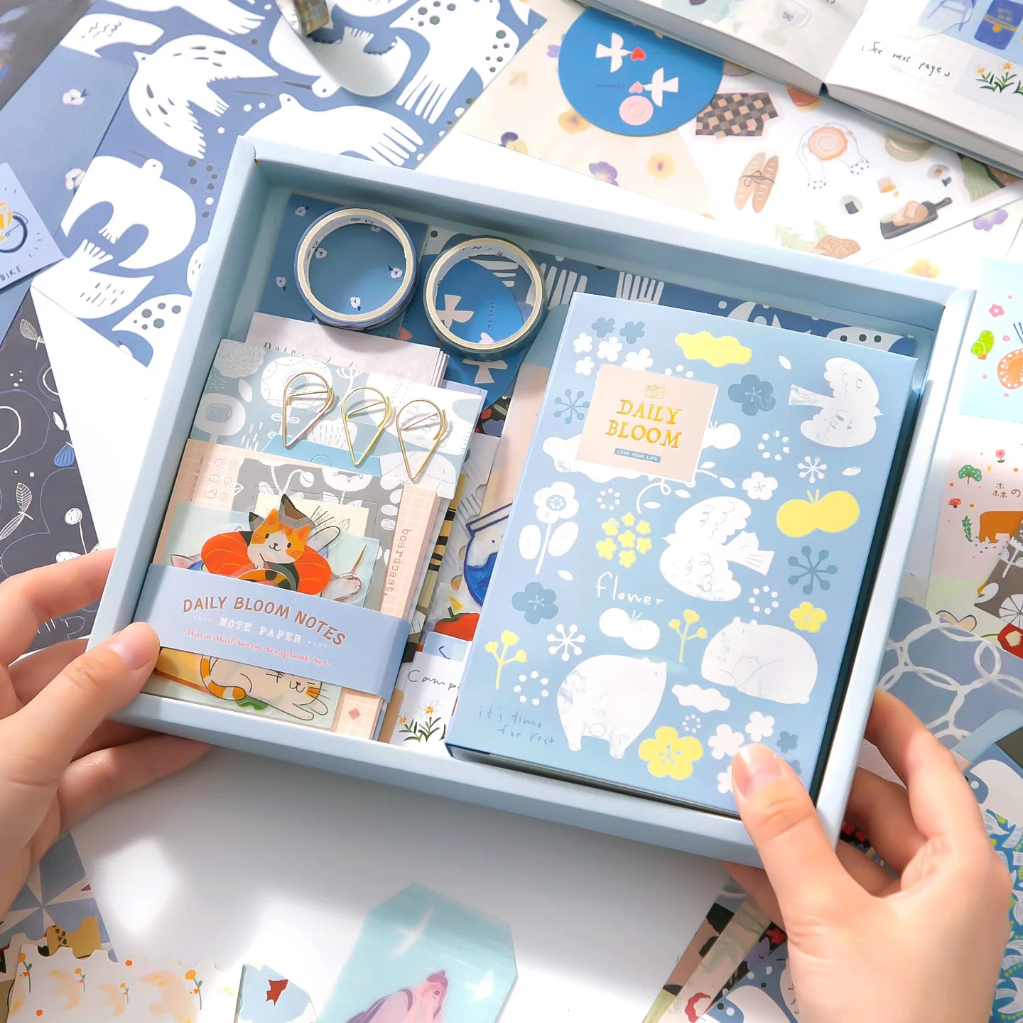 

Good Diary Vintage Exquisite Handbook Gift Box Set Includes Handbooks Material Paper Die Cut Decorative Stickers