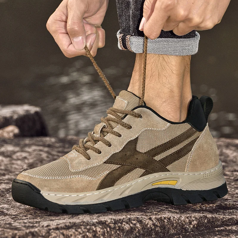 Men Sports Shoes with Suede Stitching Fashionable  Casual Invisible  Height Increasing Men Shoes