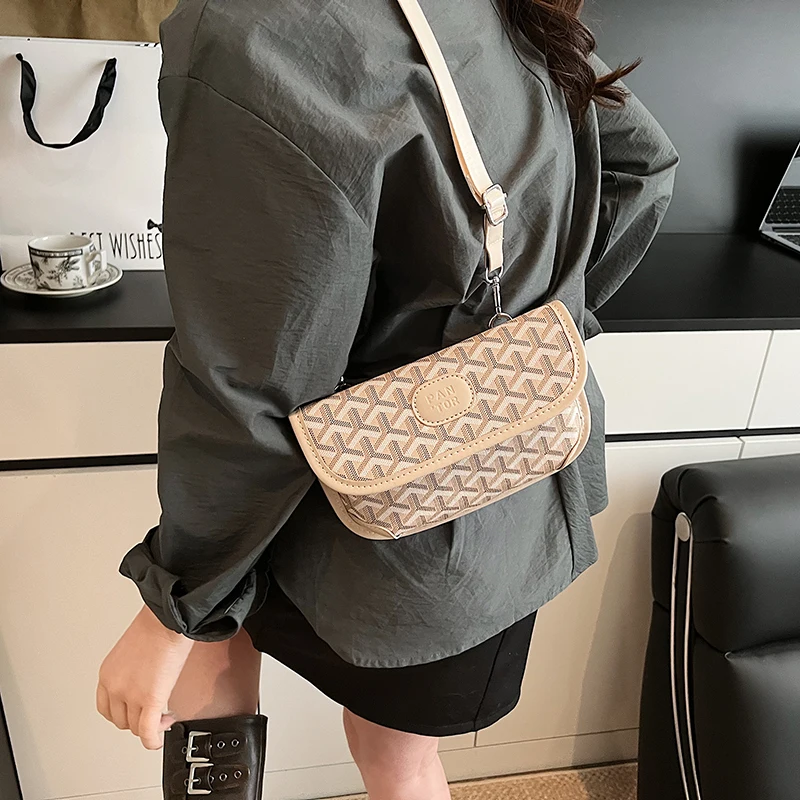 

Trendy Designer Luxury Leather Crossbody Bag For Women Vintage Elegant Large Capacity Commuter Style