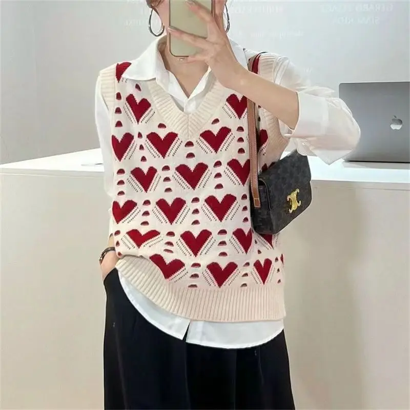 

Autumn and Winter Women's Knitted Pullover Waistcoat Fashion Casual Versatile Love V-neck Knit Y2k Tops Vest Sleeveless Sweater