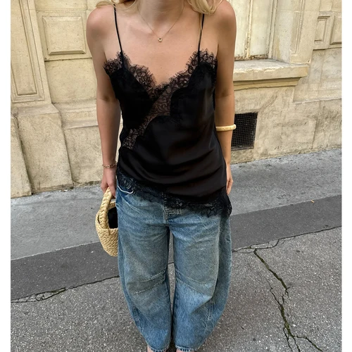 Imagen 2 del producto Camisola Sexy de encaje satinado para mujer, Tops de seda con cuello en V y tirantes finos, camisetas sin mangas Y2k Coquette, camisolas holgadas para salir, ropa de calle