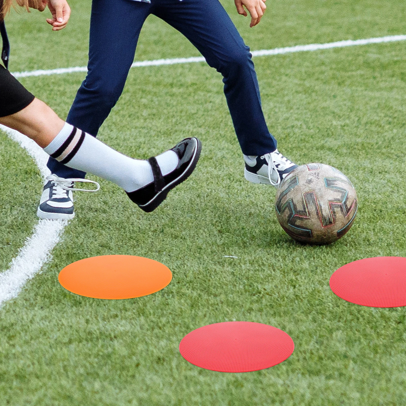 

12 Pcs Football Training Sign Discs 23cm PVC Soccer Marker Pads Red Blue Yellow Green Orange Purple Durable Practical Exercising