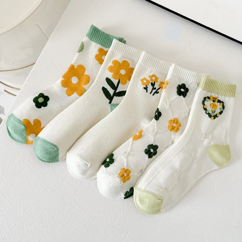 

Dropshipping 5 Pairs Pack Women Cute Flowers Socks Ladies Soft Comfortable Crew Socks Girl Wholesale