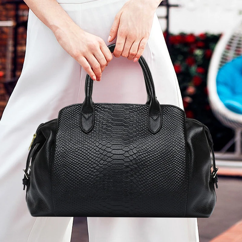 Aidrani Light Luxury Genuine Leather Women's Bag with Crocodile Pattern Large Capacity Women's Handbag Black Commuter Multi func