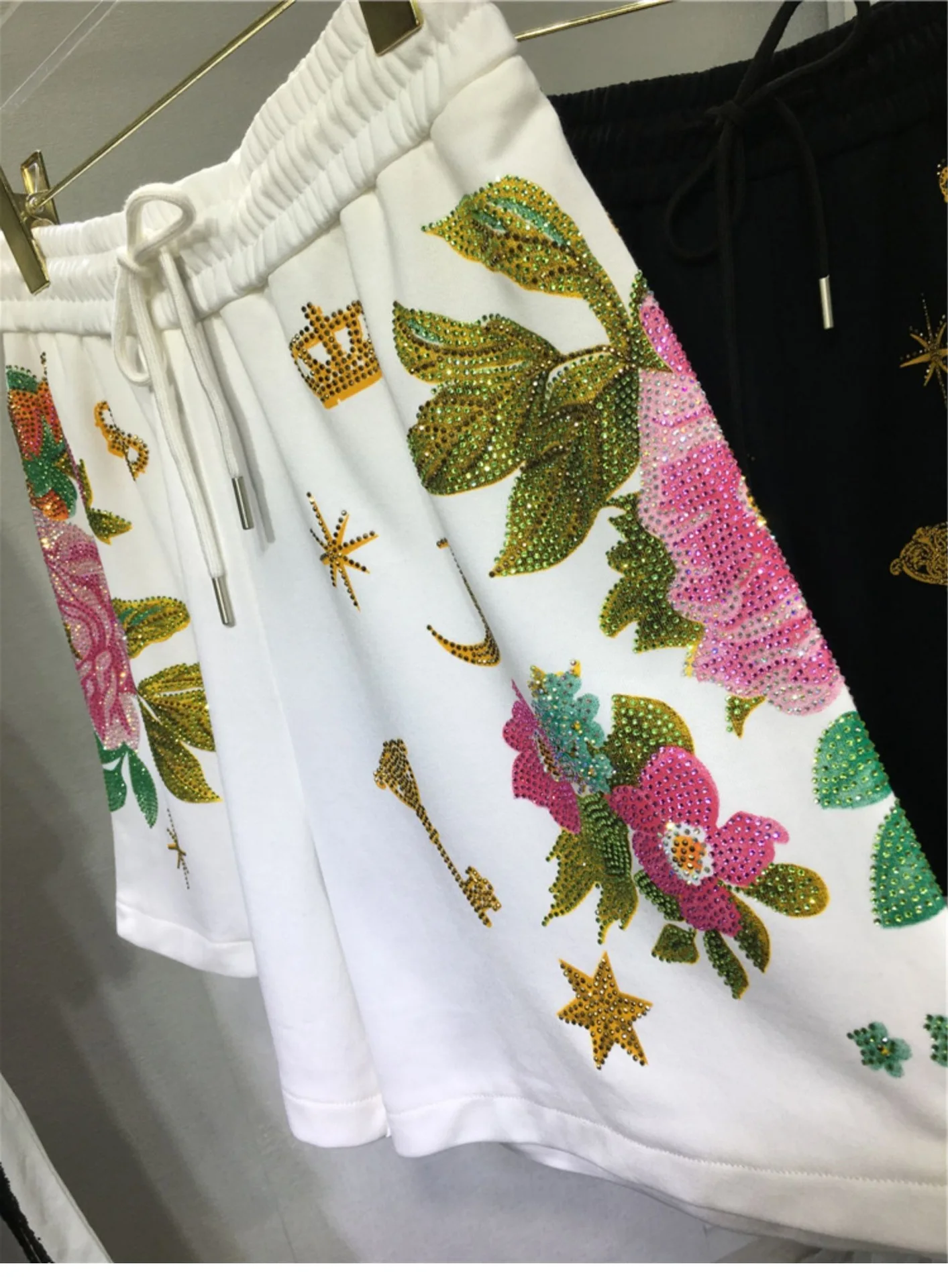 Plus Size Shorts Vintage Flower Pring High Quality Beading Summer Spring New Elastic Waist Casual Pockets