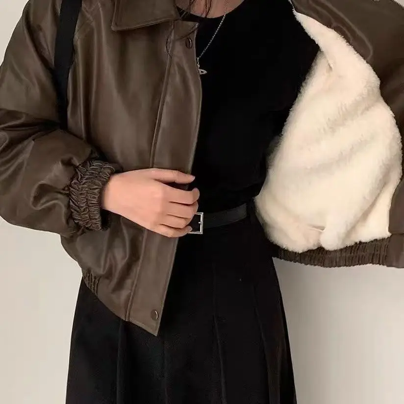 

Lamb Wool Jacket Oversized Woman Anti Wind Cold Proof Thermal Sherpa Soft Shell Button Detail Fancy Casual Panelled Baseball Ins
