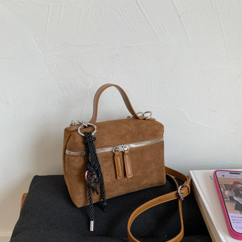

Solid Color Retro Versatile Shoulder Bags Faux Suede Large Capacity 2025 Fashion Bags for Women High Quality Youth Handbags