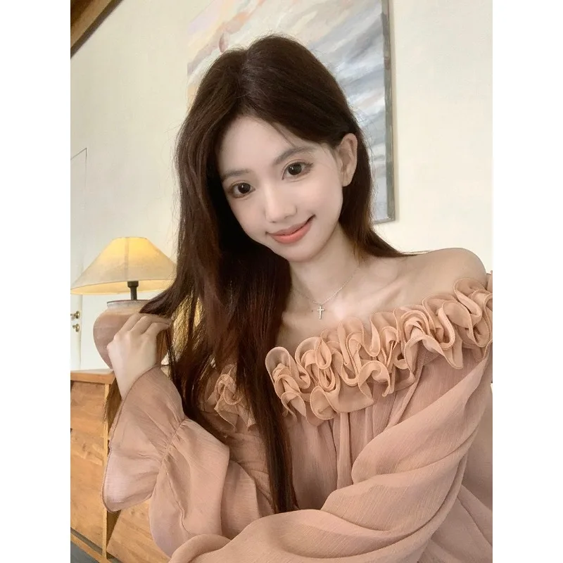 Modieus en zacht stijl retro opgerolde rand schuine schouder shirt met lange mouwen voor dames herfst losse off-shoulder top