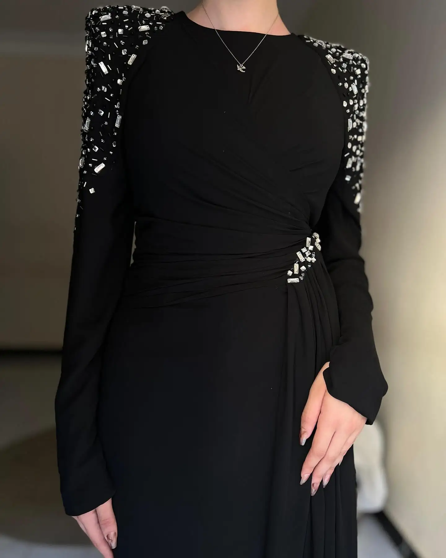 Aenyrst Elegant Black Beaded Prom Gown Women O-Neck Long Sleeve Evening Dress Floor Length Formal Occasion Gowns customized 2025 image 2