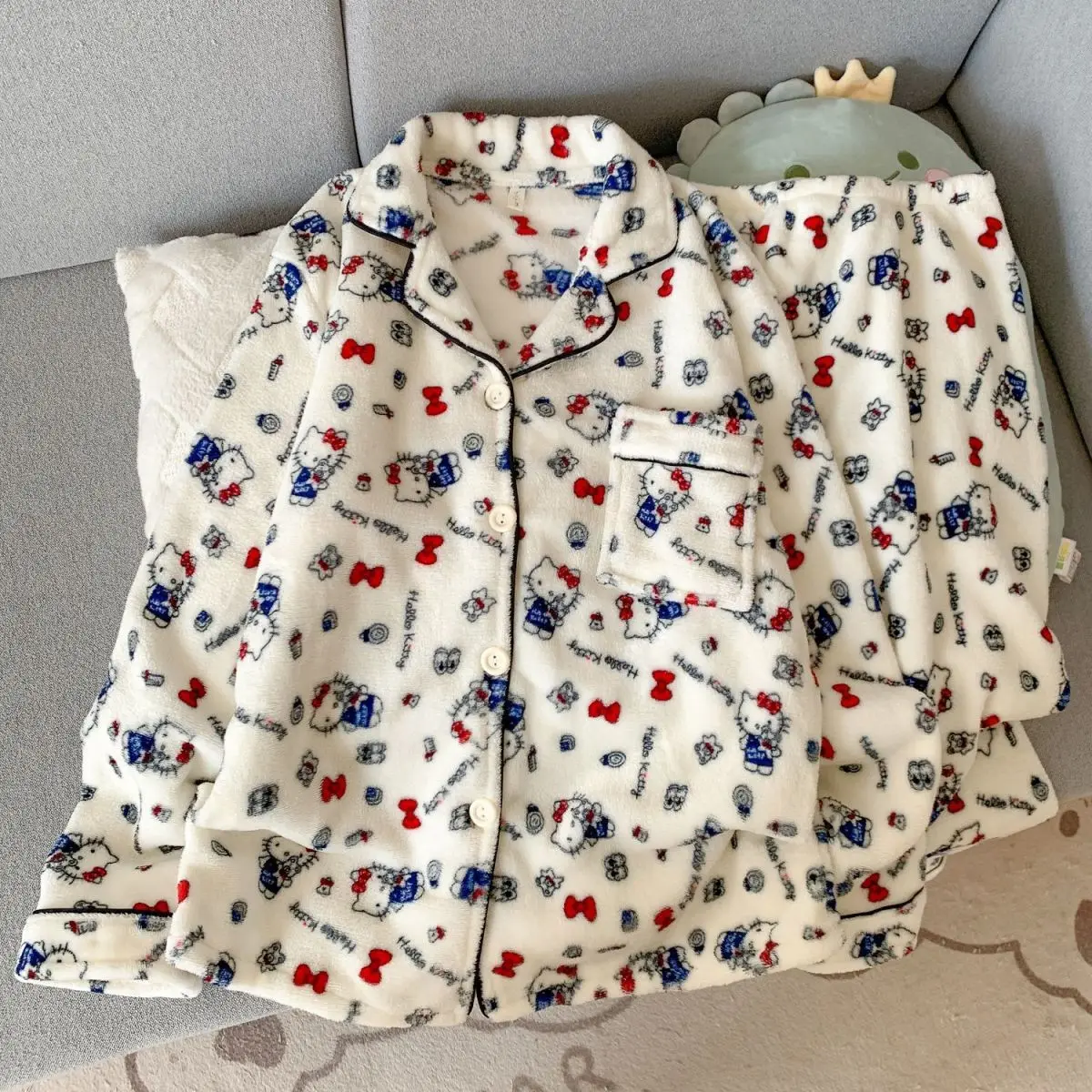 

Kawaii Hello Kittys Coral Velvet Pajamas Women Winter Thickened Warm Home Clothes Suit Cute Girls Sleepwear Outerwear Comfort