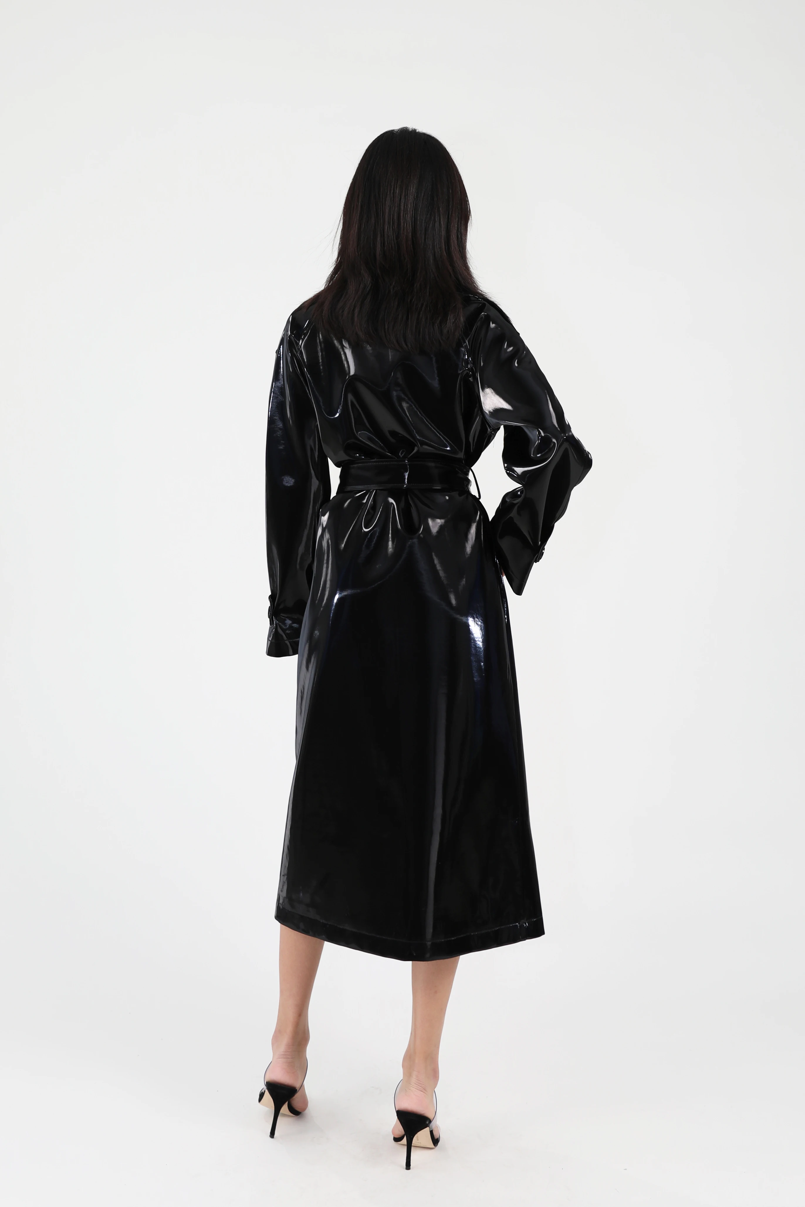 Lautaro Spring Autumn Long Shiny Reflective Patent Leather Trench Coat for Women Sashes Luxury Designer Runway European Fashion