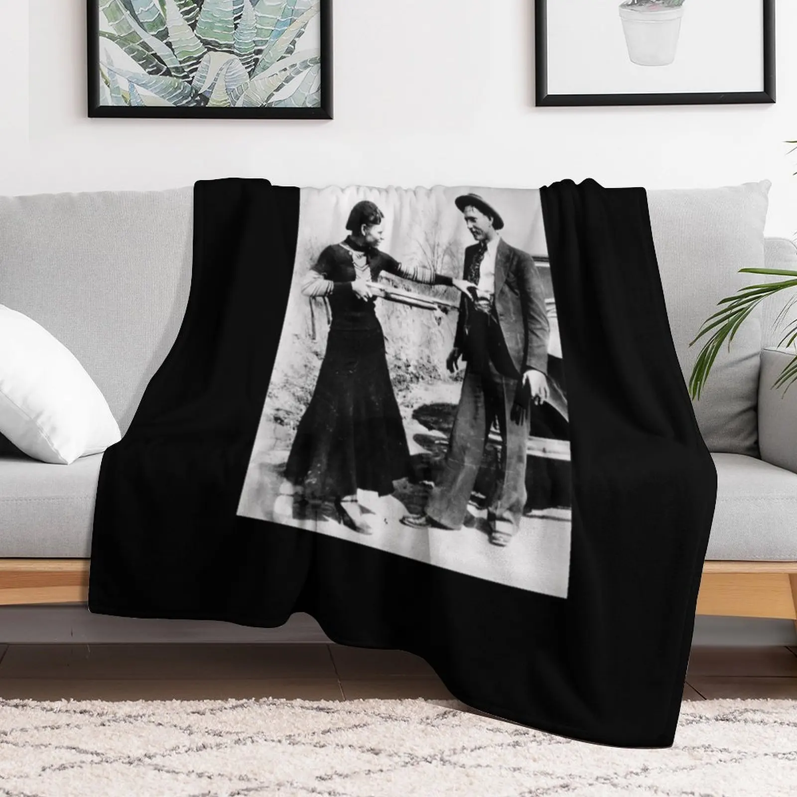 New Bonnie & Clyde With Rifle Throw Blanket blankets and throws Soft Large Blankets