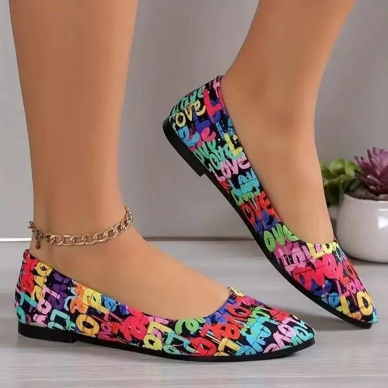 

2026 New Women Pointed Toe Beautiful and Fashion Casual Shoes Summer Lightweight Colorful Flats Shoes Comfortable Loafers Women