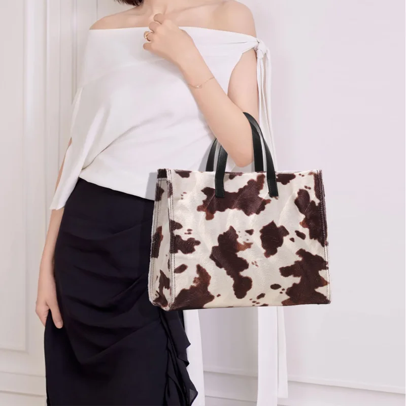 Autumn Winter Plush Tote Bag Large Capacity High-End Leopard Print Women's Handbag Stylish Fur Trimmed Trendy Bag for Ladies