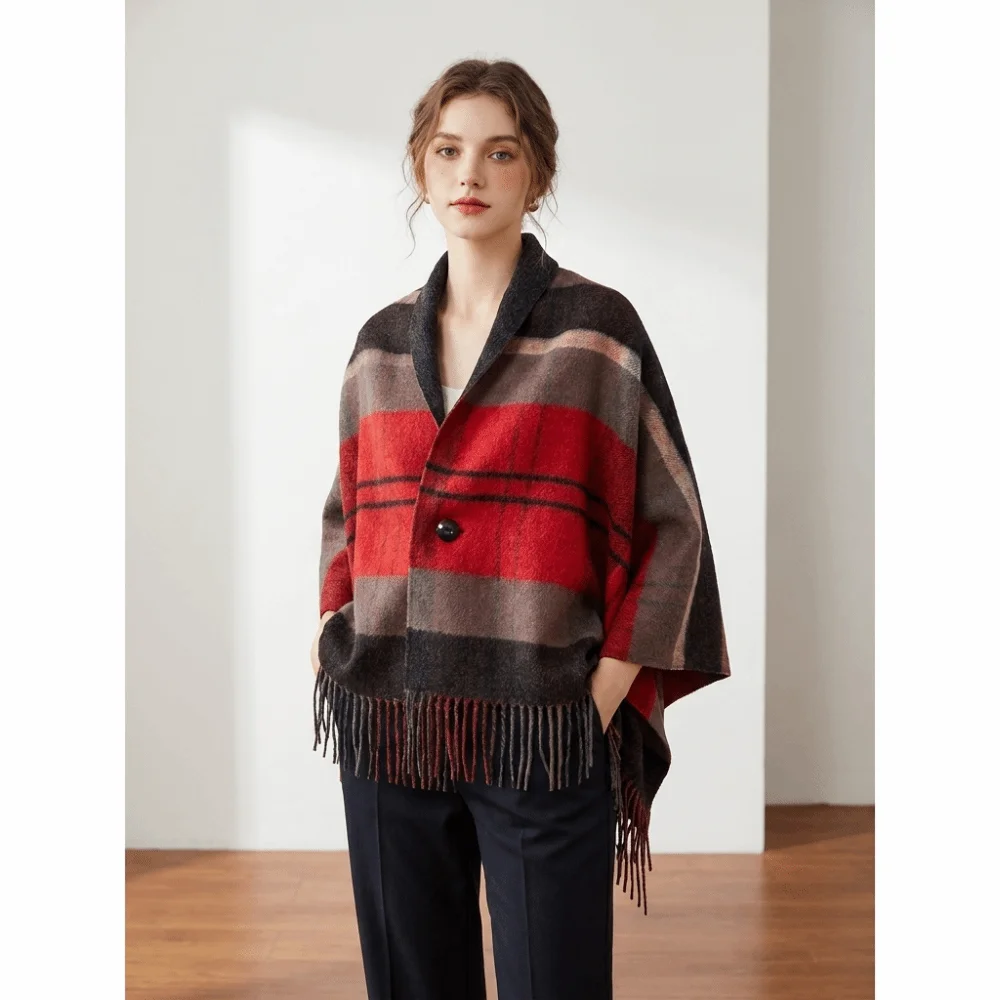 Multifunktionaler doppelseitiger Plaid-Poncho-Schal aus Kunstwolle mit Quastenbesatz, dicke Strickdecke mit Knopfverschluss – Detail 8
