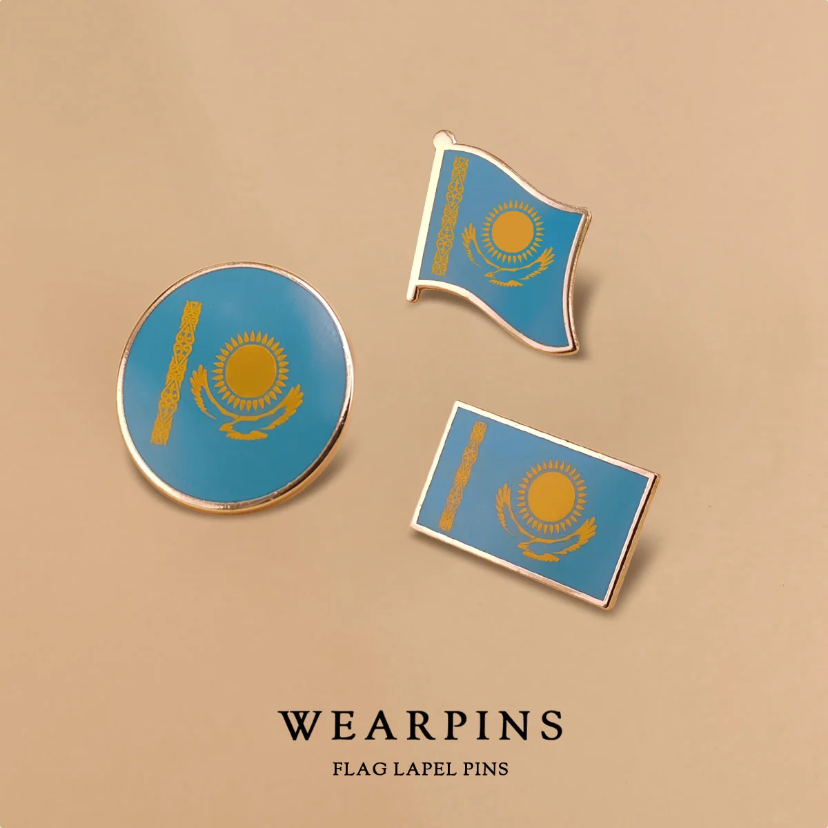 Crachá da bandeira nacional do Cazaquistão banhado a ouro esmalte artesanato alfinetes de lapela decoração artesanato