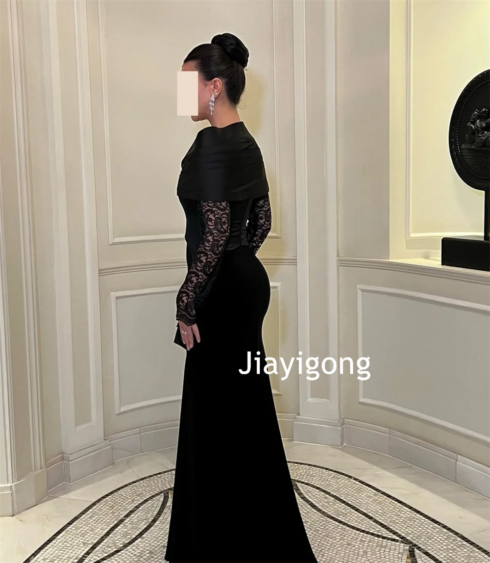 Abiti lunghi con scollo a V a sirena in pizzo con pieghe in jersey semplice personalizzato Taglie per feste su misura disponibili di alta qualità