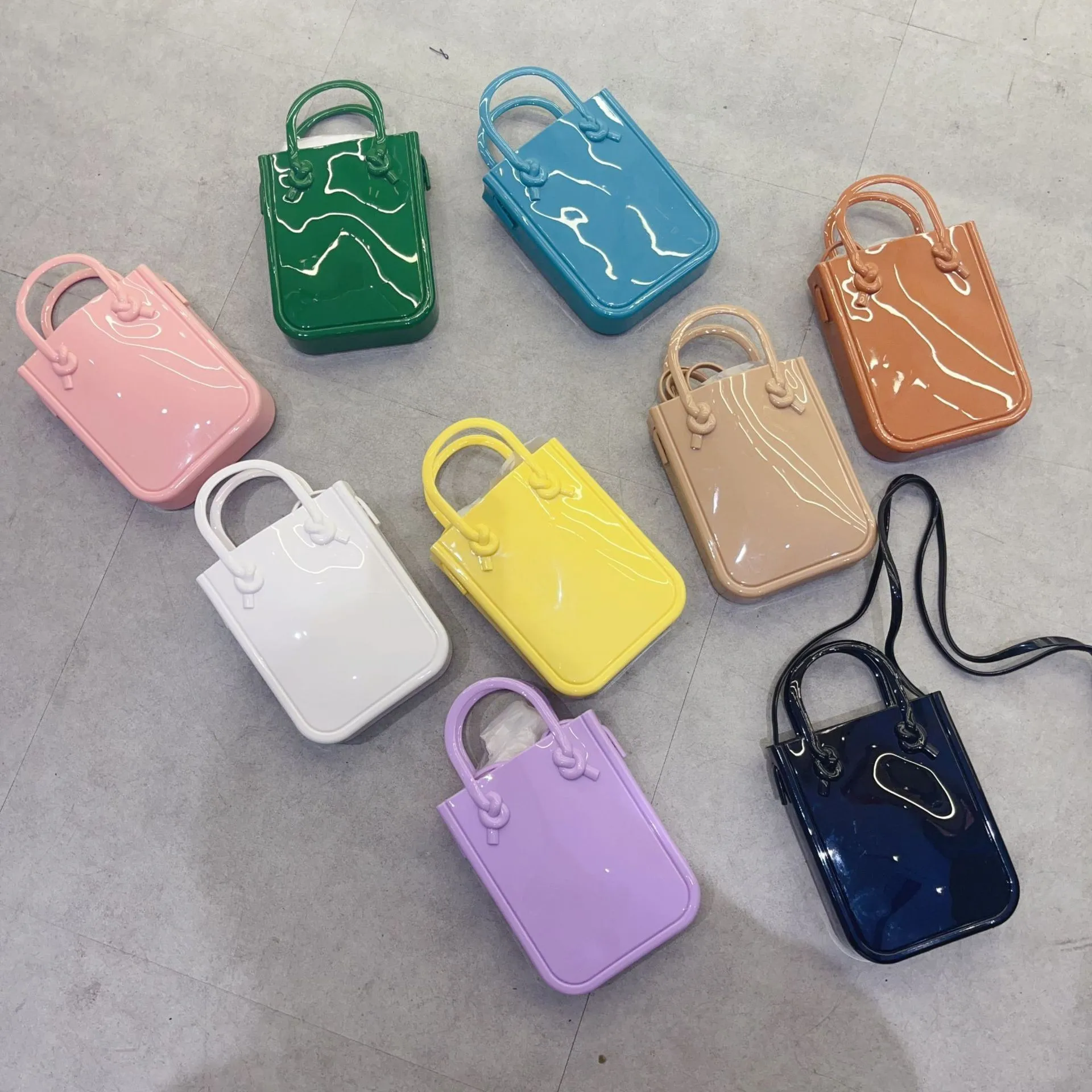 2024 New PVC Jelly Candy Bag Ladies Handbag Fashion Shopping Tote Women\'s Purse Casual Trendy Bags for Girls Mobile Phone Bags