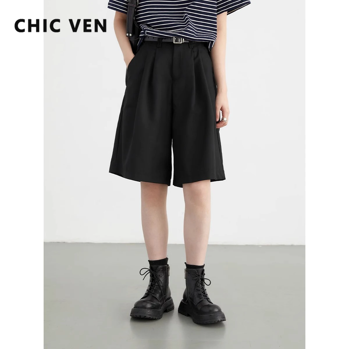 

CHIC VEN Women Short Pants Solid Black New Loose High Waisted Draped Wide Leg Casual Shorts Ladies Knee Length Summer 2024