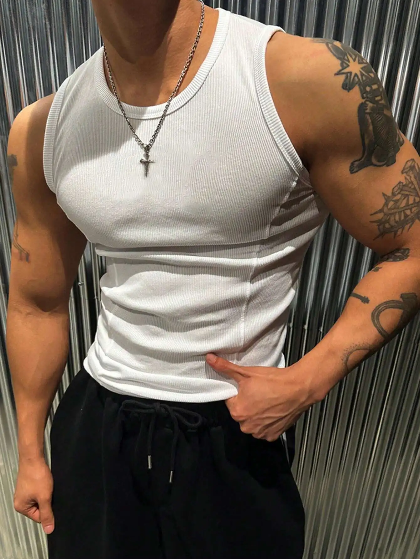 

Men's White Ribbed Crew Neck Tank Top - Slim Fit Casual Summer Wear