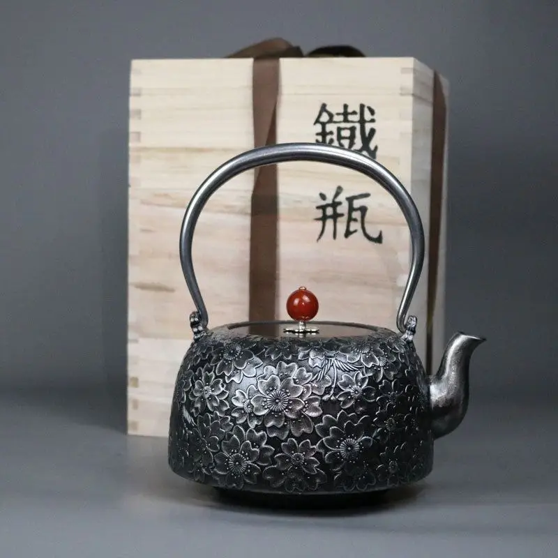 1500ML Large Capacity Japanese Cast Iron Boiling Teapot Household Sand Iron Cherry Blossom Kettle Pure Handmade Uncoated