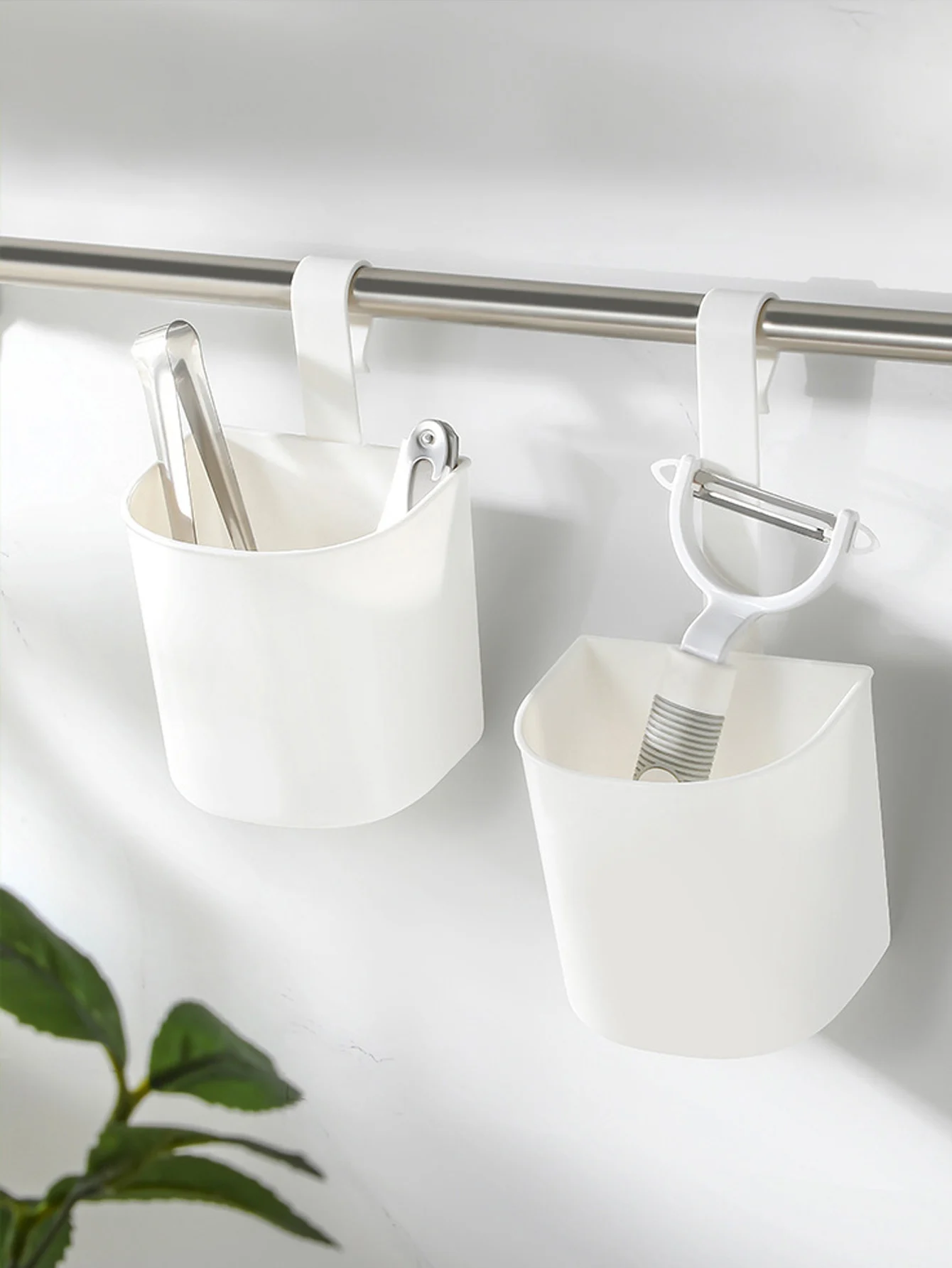 1Pcs Japanese Style Hanging Rod Adjustable Drainage Small Hanging Basket Kitchen Bathroom Hanging Storage Basket Storage Rack