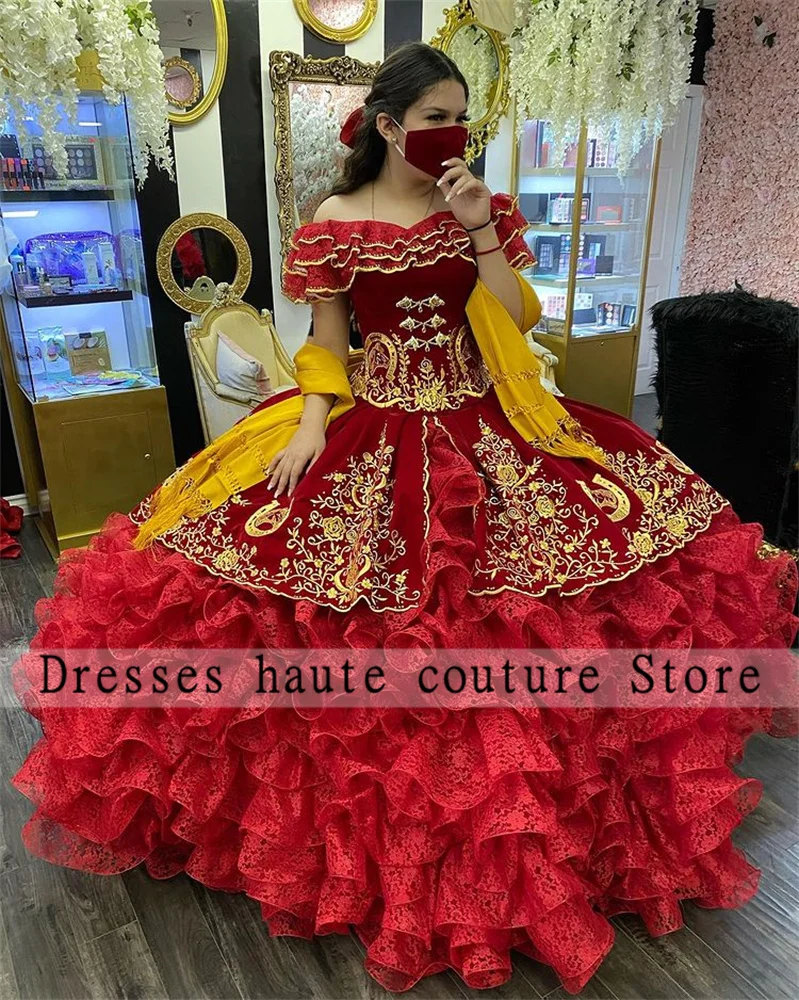 

Mexico Red Ball Gown Quinceanera Dresses 2024 Luxury Off Shoulder Gold Embroidery Appliques Sweet 16 Dress Birthday Party Gowns