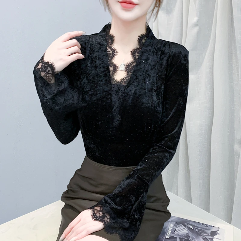

Black,Korean,Style,T-Shirt,Fashion,Sexy,V-Neck,Velvet,Shiny,Diamonds,Patchwork,Lace,Women,Tops,Long Sleeve,Drilling,Tees,5102703