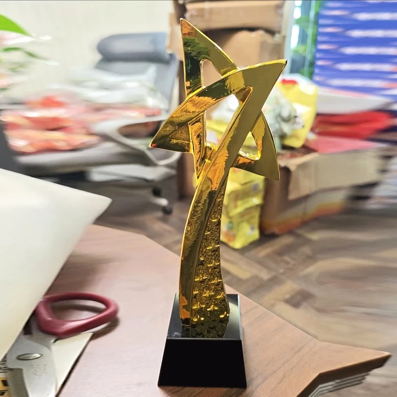 Customized Resin Trophy For Academy Sports Souvenirs Awards Souvenir, Craft Cup, 28 cm, 30cm, Crystal Base, Home Decoration, 1Pc