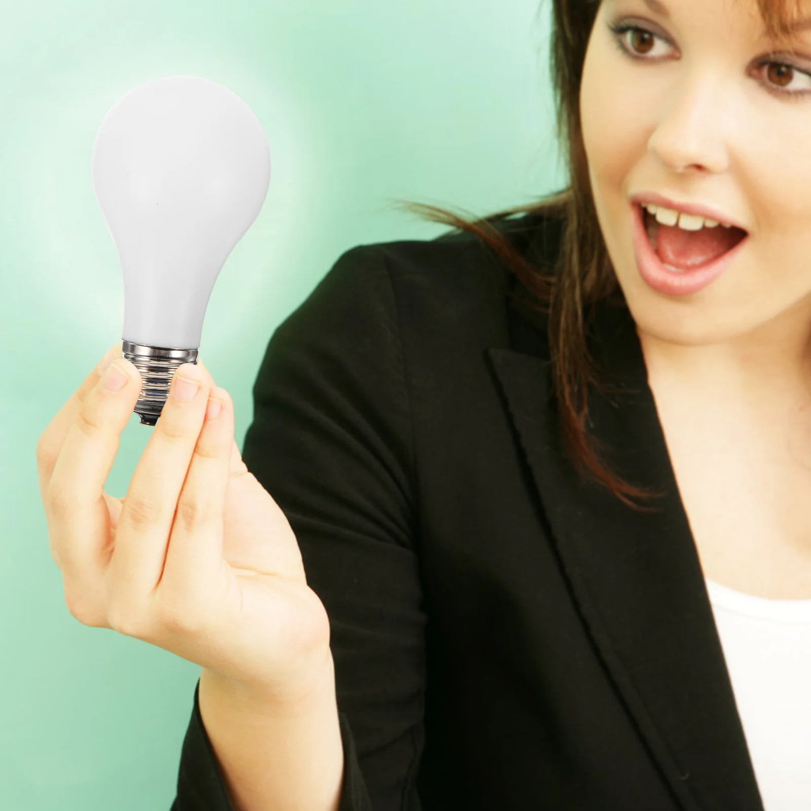 

Self-Illuminating Light Bulb Magician Prop for Stage Performance Party Favor Bulb Trick Prop Charming Trick Accessory