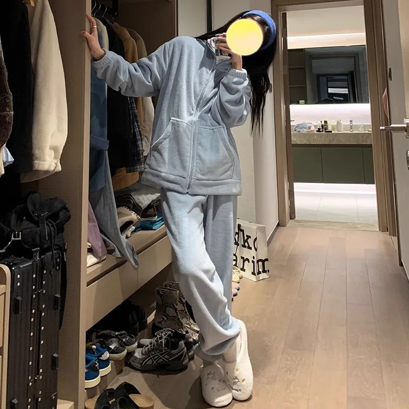 

Woman Winter Pajamas Dopamine Girl Minimalist Thicken Coral Fleece Zipper Dressing Gown Homewear Wholesale Keep Warm Nightgown