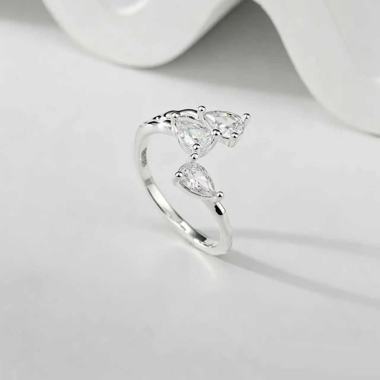 925 Sterling Silver Teardrop Zircon Open Ring for Women Elegant Adjustable Band Jewelry Gift for Her Birthday
