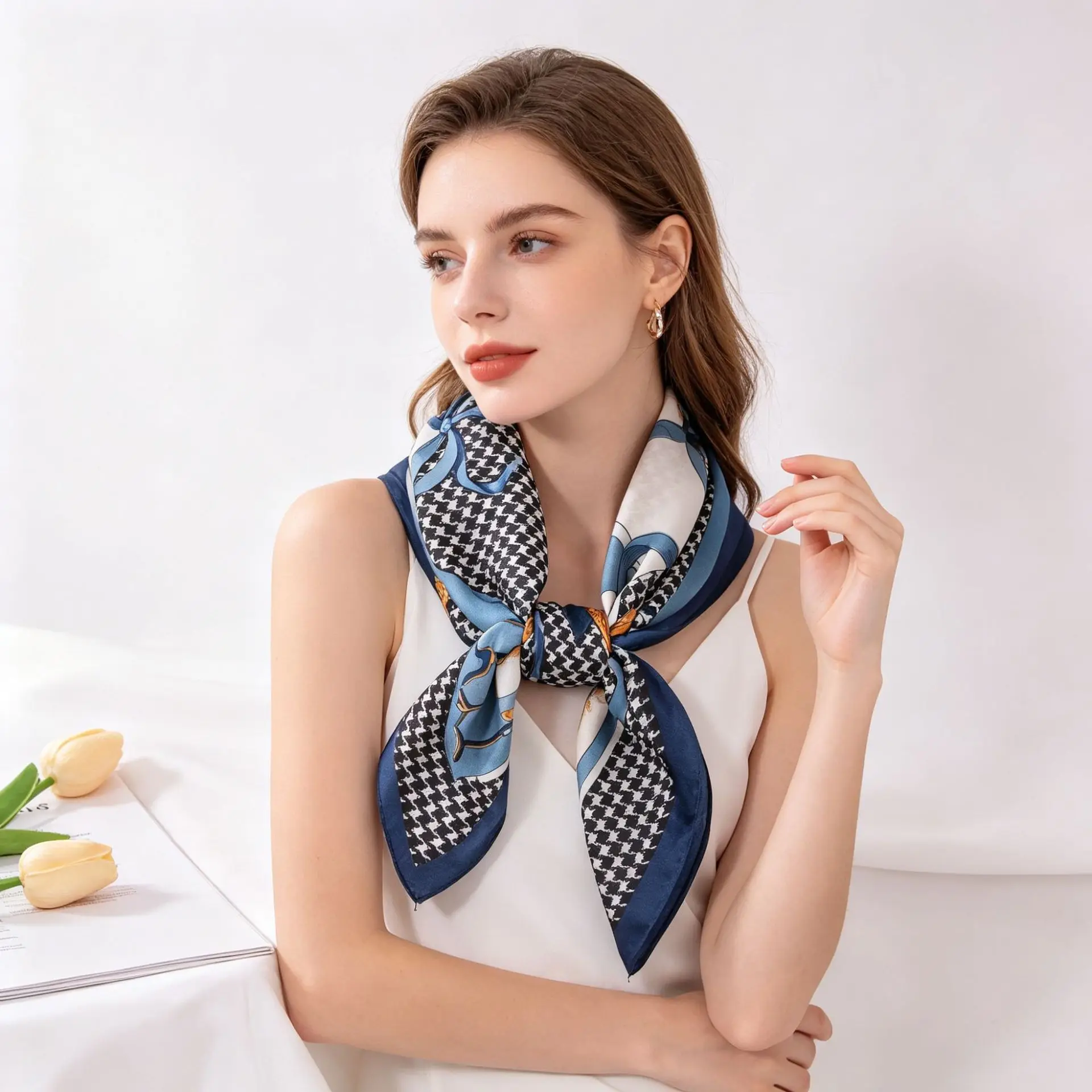 Qiandongge Printed Small Square Scarf Versatile Fashion Imitation Silk Temperament Neck Protection Neck Scarf Tied Bag Headband
