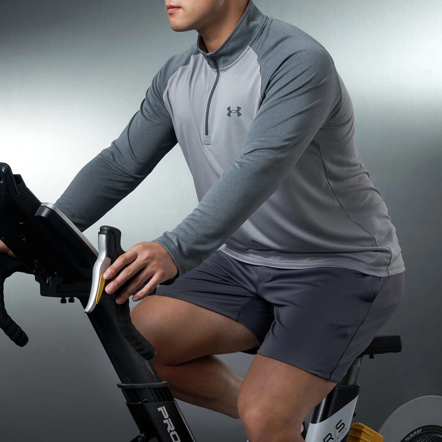 ملابس رياضية رجالية من Under Armour للتدريب على اللياقة البدنية والجري وتجفيف سريع وقابل للتنفس وياقة واقفة وأكمام طويلة 1375435-036 #2