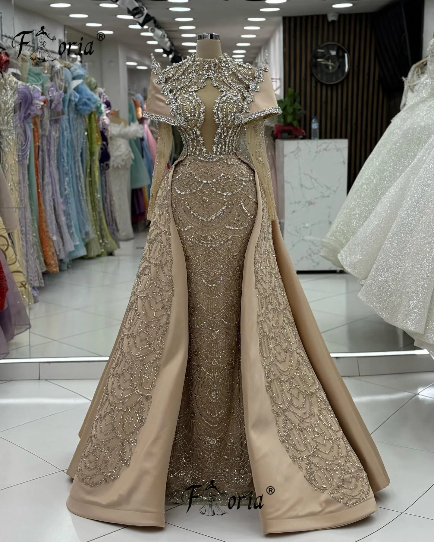 فستان حورية البحر رائع مطرز بالكريستال الثقيل مع ذيل قابل للانفصال فساتين زفاف المشاهير رداء de Soiree Elegantes Gala