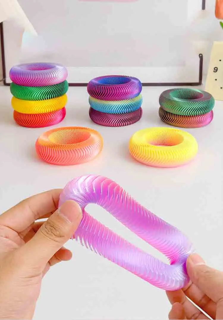 3D Printed Squishy Loopz Retractable Elastic Fidget Coil Stress Relief Sensory Sling Ring Squishy Anti Stress Fidget Toy