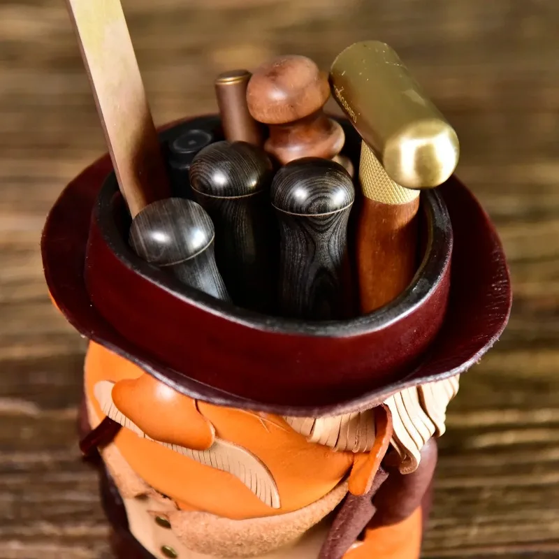 

Handmade vegetable tanned pen holder office creative full cowhide cartoon