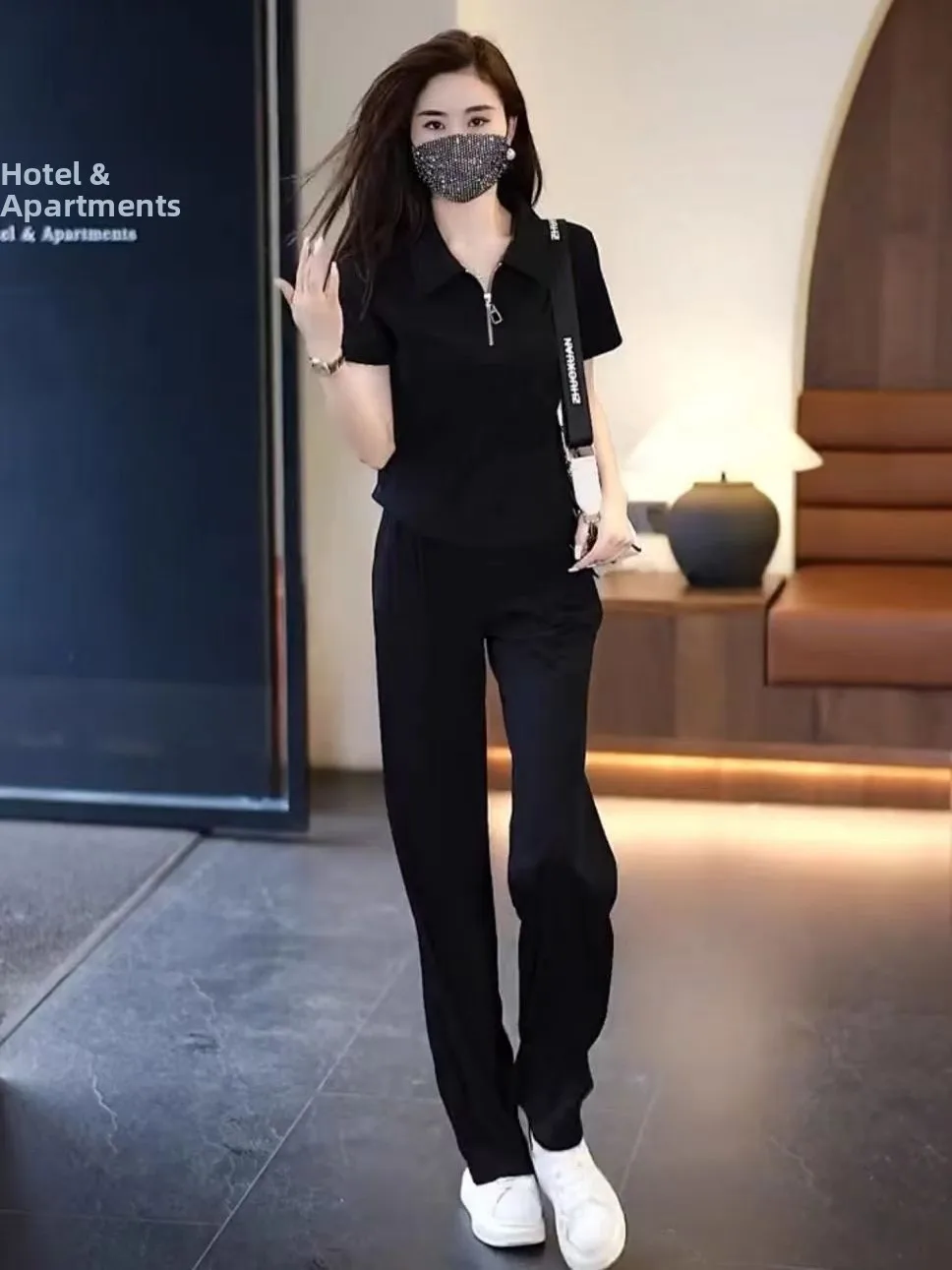 

Loose Fit Short Sleeve Ice Silk Two-Piece Set for Women Summer Fashionable Casual Sportswear Large Size Turn-down Collar