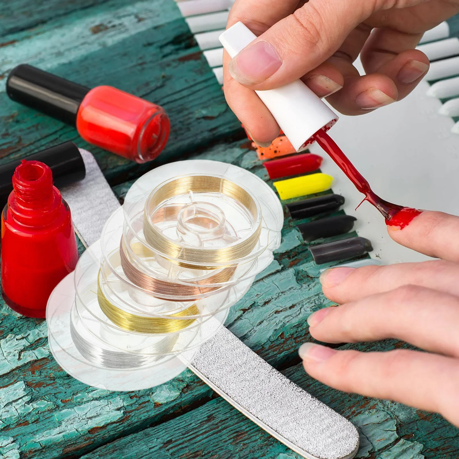 4 pezzi 4 rotoli di filo linea sottile per linee metalliche decorative strumento di progettazione forniture per nail art nail art filo decorazione decorazioni ciondoli