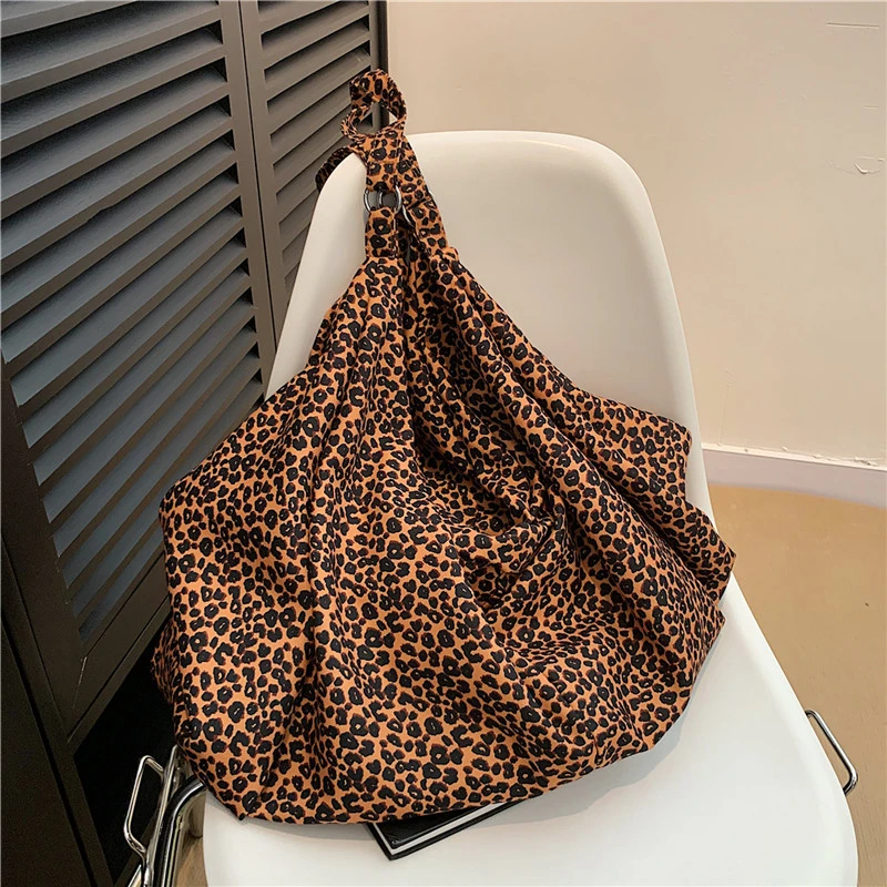 Oversize Large Capactiy Storage Shopping Bag Fashion Women Shoulder Bag Vintage Leopard Nylon Handbag Tote Simple Shopper Bag