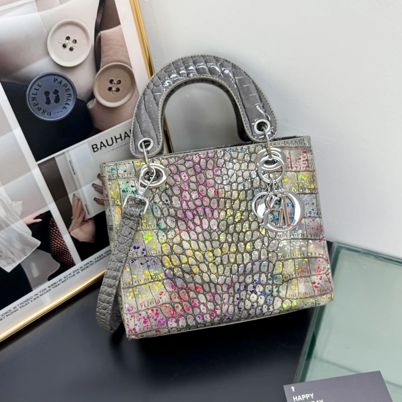 

Fashionable Women's Crossbody Bag From Famous Designer - Luxury Brand Leather Tote Bag Popular Classic Elegant