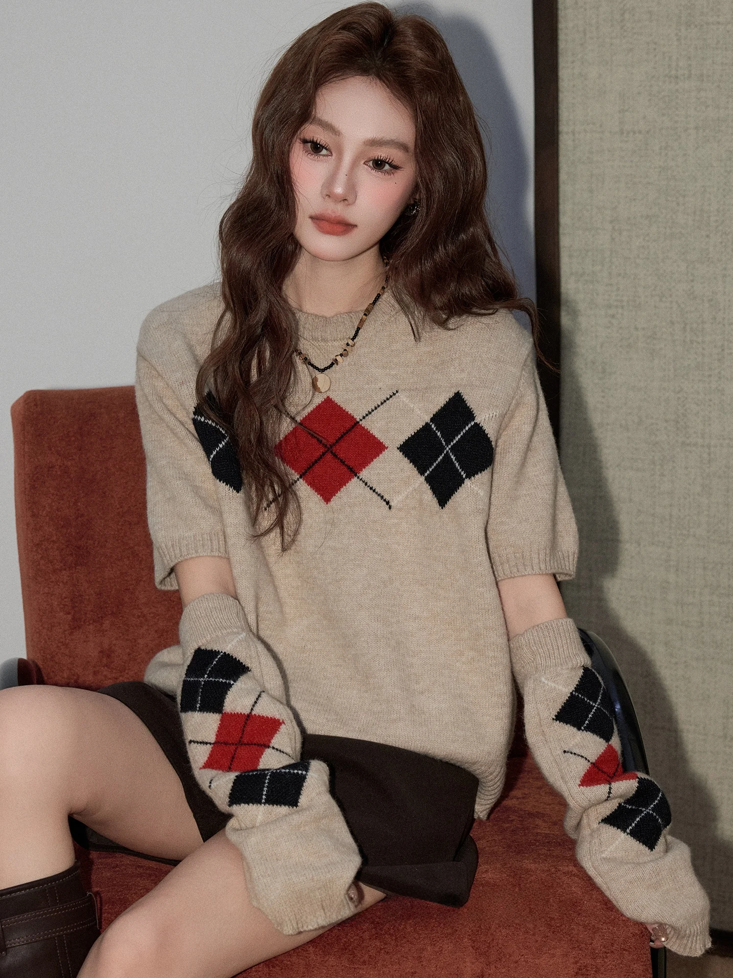 

Вязаный свитер в стиле ретро с геометрическим узором, женский повседневный, с круглым вырезом, осенне-зимний, цвет кофе, базовый слой, подходит для комбинирования