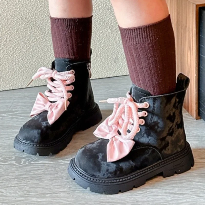 

Girls' Sweet Bow Warm Hairy Thick Sole Cotton Boots 2025 Winter Childrens Fashion Versatile Plush Comfortable Chunky Short Boots